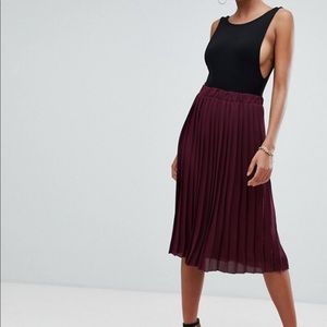 Pleated midi skirt burgundy/ wine/ maroon color
